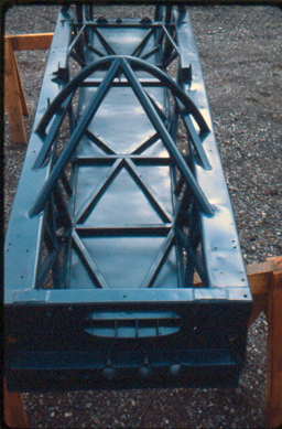LolaChassisStripped_256.jpg