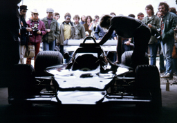 UOPShadowF1_256.jpg